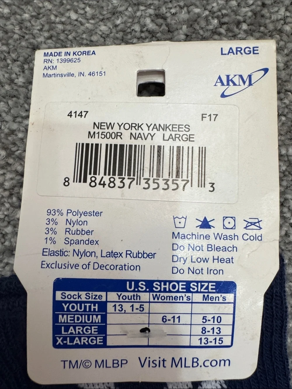 NWT New York Yankees MLB Crew Socks Navy White Large Men’s 8–13